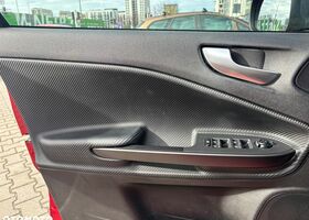 Альфа Ромео Giulietta 2018 у Європі на Automoto.ua Червоний Альфа Ромео Giulietta, об'ємом двигуна 1 л та пробігом 54 тис. км за 13536 $, фото 25 на Automoto.ua