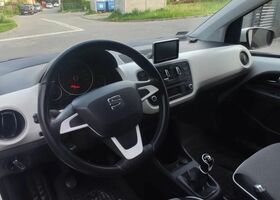 Сеат Mii, об'ємом двигуна 1 л та пробігом 163 тис. км за 3974 $, фото 12 на Automoto.ua