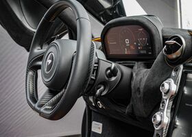 Білий МакЛарен 720S, об'ємом двигуна 3.99 л та пробігом 17 тис. км за 289386 $, фото 8 на Automoto.ua