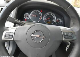 Опель Вектра, об'ємом двигуна 1.91 л та пробігом 235 тис. км за 3240 $, фото 25 на Automoto.ua