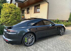 Сірий Порше Panamera, об'ємом двигуна 2.89 л та пробігом 17 тис. км за 99031 $, фото 1 на Automoto.ua