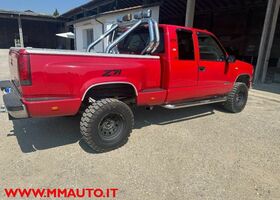 Шевроле Сильверадо 1998 в Европе на Automoto.ua Красный Шевроле Сильверадо, объемом двигателя 6.47 л и пробегом 181 тыс. км за 20652 $, фото 2 на Automoto.ua