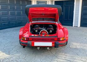 Червоний Порше 911, об'ємом двигуна 3.4 л та пробігом 31 тис. км за 86114 $, фото 10 на Automoto.ua