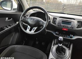 Киа Sportage, объемом двигателя 1.69 л и пробегом 235 тыс. км за 8315 $, фото 5 на Automoto.ua