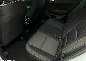 Кіа Sportage, об'ємом двигуна 1.59 л та пробігом 158 тис. км за 15076 $, фото 6 на Automoto.ua