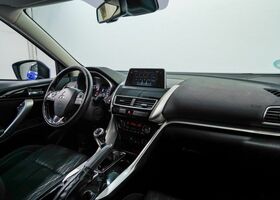 Мицубиси Eclipse Cross 2019 в Европе на Automoto.ua Синий Мицубиси Eclipse Cross, объемом двигателя 1.5 л и пробегом 95 тыс. км за 21246 $, фото 31 на Automoto.ua