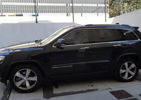 Чорний Джип Grand Cherokee, об'ємом двигуна 2.99 л та пробігом 197 тис. км за 21242 $, фото 2 на Automoto.ua