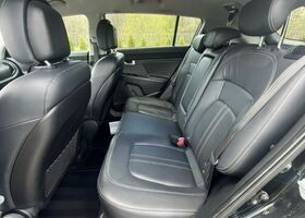 Киа Sportage, объемом двигателя 2 л и пробегом 173 тыс. км за 9482 $, фото 8 на Automoto.ua