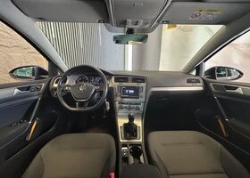 Фольксваген Гольф Вариант 2016 в Европе на Automoto.ua Синий Фольксваген Гольф Вариант, объемом двигателя 1.6 л и пробегом 107 тыс. км за 11606 $, фото 2 на Automoto.ua