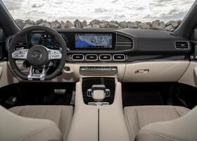 Интерьер салона Mercedes-Benz GLE 2021