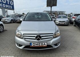 Мерседес Б-класс 2014 в Европе на Automoto.ua Серый Мерседес Б-класс, объемом двигателя 1 л и пробегом 137 тыс. км за 7870 $, фото 4 на Automoto.ua