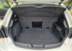 Альфа Ромео Giulietta 2012 у Європі на Automoto.ua Білий Альфа Ромео Giulietta, об'ємом двигуна 1 л та пробігом 197 тис. км за 6901 $, фото 13 на Automoto.ua