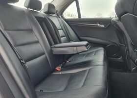 Мерседес Ц-Класс 2009 в Европе на Automoto.ua Белый Мерседес Ц-Класс, объемом двигателя 1 л и пробегом 213 тыс. км за 37900 $, фото 36 на Automoto.ua