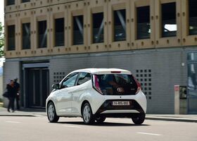 Toyota Aygo 2016 на тест-драйве, фото 13