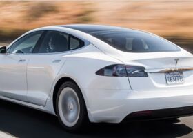 Tesla Model S 2019 на тест-драйве, фото 4