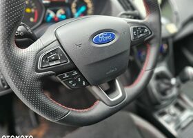 Форд Куга, объемом двигателя 2 л и пробегом 200 тыс. км за 14428 $, фото 18 на Automoto.ua