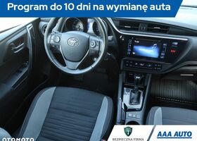 Тойота Аурис, объемом двигателя 1.6 л и пробегом 127 тыс. км за 12527 $, фото 7 на Automoto.ua