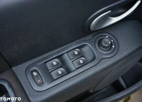 Рено Модус 2009 в Европе на Automoto.ua Белый Рено Модус, объемом двигателя 1 л и пробегом 171 тыс. км за 12800 $, фото 20 на Automoto.ua