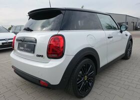 Білий Міні Cooper SE, об'ємом двигуна 0 л та пробігом 5 тис. км за 34424 $, фото 3 на Automoto.ua