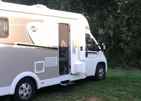 Белый Caravans-Wohnm Carado, объемом двигателя 0 л и пробегом 20 тыс. км за 73690 $, фото 4 на Automoto.ua