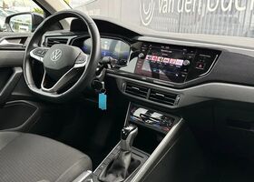 Фольксваген Поло 2023 у Європі на Automoto.ua Чорний Фольксваген Поло, об'ємом двигуна 1 л та пробігом 70 тис. км за 25627 $, фото 5 на Automoto.ua