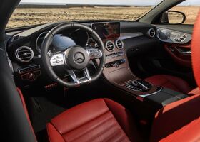 Люксовый салон автомобиля Mercedes-Benz C-Class 2021
