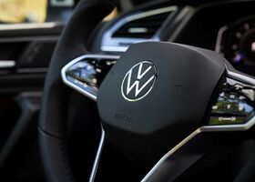 Мультируль обновленного Volkswagen Tiguan 2022