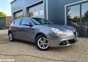 Альфа Ромео Giulietta 2011 у Європі на Automoto.ua Сірий Альфа Ромео Giulietta, об'ємом двигуна 1 л та пробігом 188 тис. км за 5448 $, фото 1 на Automoto.ua