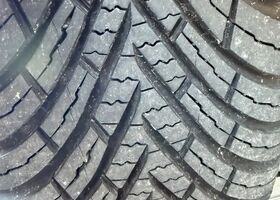 Рено Модус 2012 у Європі на Automoto.ua Срібний Рено Модус, об'ємом двигуна 1.15 л та пробігом 58 тис. км за 4076 $, фото 11 на Automoto.ua