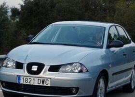 Сеат Кордоба, Седан 1994 - 1999 Seat  I 2.0 i