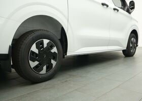 Форд Транзит Кастом 2025 в Европе на Automoto.ua Форд Транзит Кастом, объемом двигателя 2.49 л и пробегом 10 тыс. км за 41347 $, фото 34 на Automoto.ua