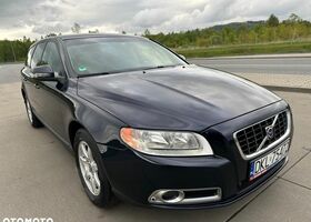 Вольво В70, объемом двигателя 2 л и пробегом 274 тыс. км за 5356 $, фото 1 на Automoto.ua