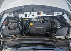 Опель Меріва, об'ємом двигуна 1.36 л та пробігом 150 тис. км за 7041 $, фото 12 на Automoto.ua