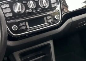 Фольксваген Ап 2012 у Європі на Automoto.ua Фольксваген Ап, об'ємом двигуна 0 л та пробігом 148 тис. км за 4375 $, фото 6 на Automoto.ua