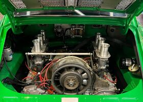 Зелений Порше 911, об'ємом двигуна 2 л та пробігом 10 тис. км за 209903 $, фото 8 на Automoto.ua