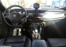 Альфа Ромео Giulietta, об'ємом двигуна 1.37 л та пробігом 410 тис. км за 4091 $, фото 12 на Automoto.ua