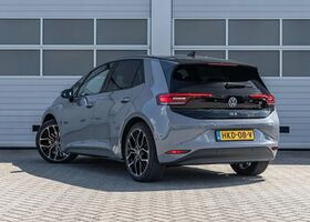 Фольксваген ID.3 2025 в Европе на Automoto.ua Серый Фольксваген ID.3, объемом двигателя 0 л и пробегом 5 тыс. км за 47119 $, фото 9 на Automoto.ua