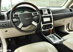 Крайслер 300C, объемом двигателя 2.99 л и пробегом 232 тыс. км за 5594 $, фото 31 на Automoto.ua