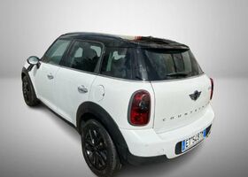 Белый Мини Cooper Countryman, объемом двигателя 1.6 л и пробегом 88 тыс. км за 13871 $, фото 13 на Automoto.ua