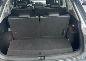 Сірий Фольксваген Tiguan Allspace, об'ємом двигуна 1.97 л та пробігом 122 тис. км за 37756 $, фото 9 на Automoto.ua