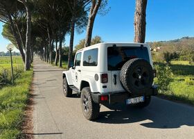 Джип Вранглер 2017 в Европе на Automoto.ua Белый Джип Вранглер, объемом двигателя 2.78 л и пробегом 111 тыс. км за 32200 $, фото 6 на Automoto.ua