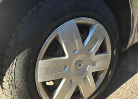 Рено Меган 2004 в Европе на Automoto.ua Серый Рено Меган, объемом двигателя 1 л и пробегом 271 тыс. км за 969 $, фото 15 на Automoto.ua
