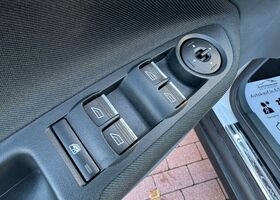 Форд Сі-Макс 2015 у Європі на Automoto.ua Білий Форд Сі-Макс, об'ємом двигуна 1 л та пробігом 81 тис. км за 7990 $, фото 22 на Automoto.ua