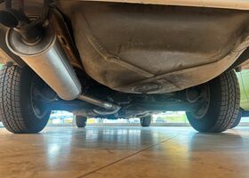 Мерседес 200 1984 в Европе на Automoto.ua Серебряный Мерседес 200, объемом двигателя 2 л и пробегом 138 тыс. км за 16318 $, фото 27 на Automoto.ua