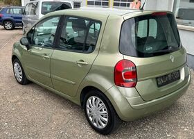 Рено Модус 2009 в Европе на Automoto.ua Оранжевый Рено Модус, объемом двигателя 1.6 л и пробегом 174 тыс. км за 2919 $, фото 2 на Automoto.ua