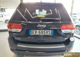 Джип Grand Cherokee 2014 у Європі на Automoto.ua Чорний Джип Grand Cherokee, об'ємом двигуна 2.99 л та пробігом 195 тис. км за 10999 $, фото 7 на Automoto.ua