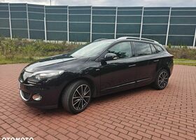Рено Меган 2013 у Європі на Automoto.ua Чорний Рено Меган, об'ємом двигуна 1 л та пробігом 146 тис. км за 5545 $, фото 1 на Automoto.ua