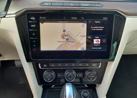 Фольксваген Пассат Вариант 2016 в Европе на Automoto.ua Синий Фольксваген Пассат Вариант, объемом двигателя 1.98 л и пробегом 69 тыс. км за 22062 $, фото 19 на Automoto.ua