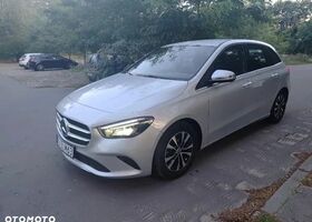 Мерседес Б-клас 2022 у Європі на Automoto.ua Сірий Мерседес Б-клас, об'ємом двигуна 1 л та пробігом 74 тис. км за 22277 $, фото 5 на Automoto.ua
