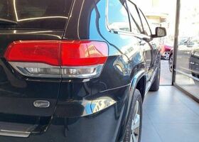 Джип Grand Cherokee 2014 у Європі на Automoto.ua Чорний Джип Grand Cherokee, об'ємом двигуна 2.99 л та пробігом 195 тис. км за 10999 $, фото 5 на Automoto.ua